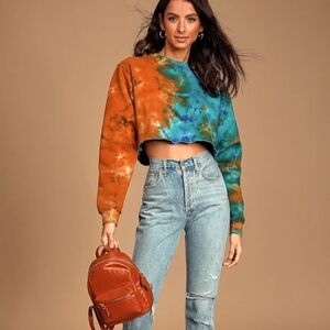 Colorful Tie-Dye Cropped Sweatshirt